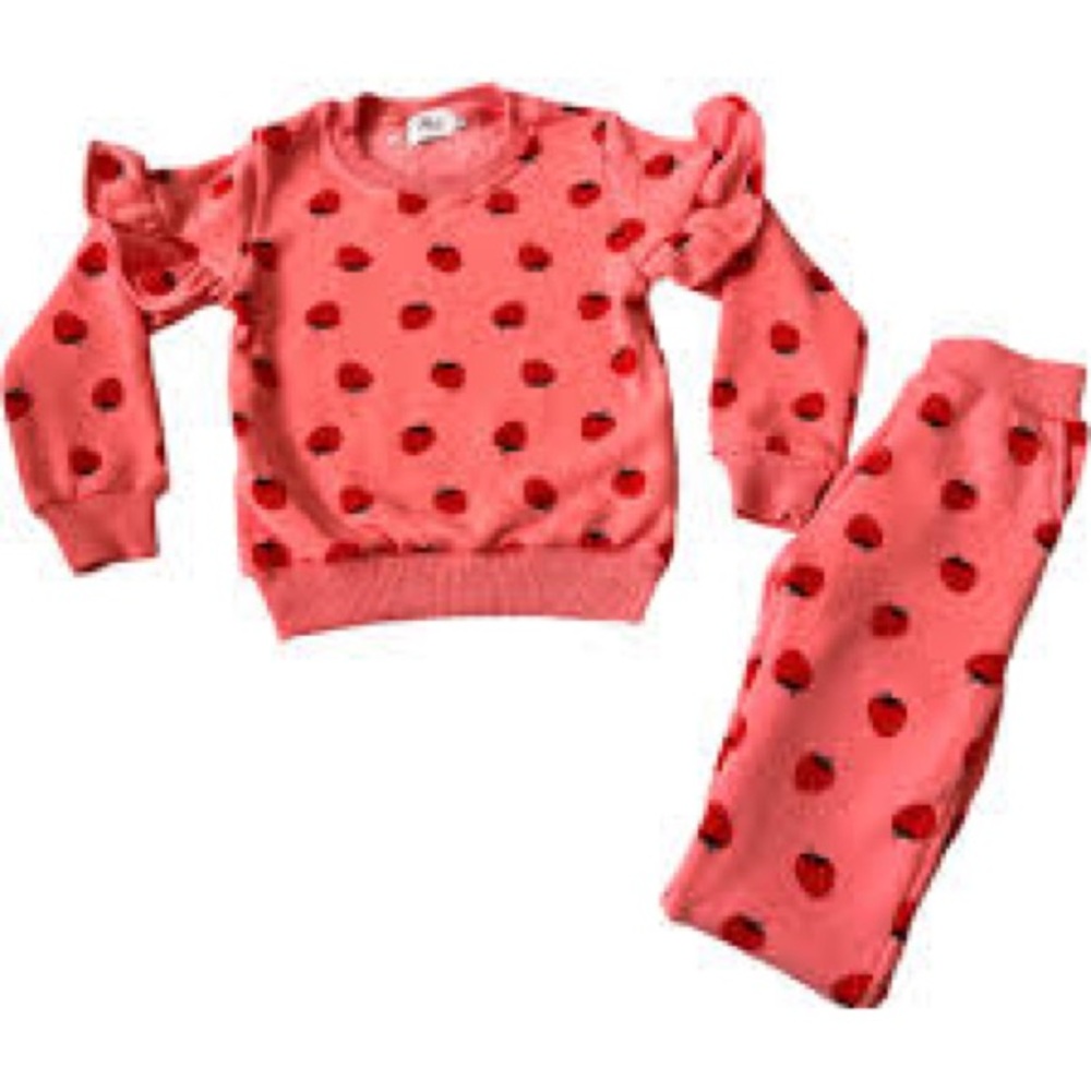 ✨BNWT!✨ Lola and the Boys Strawberry Ruffle Jogger Set - 2T